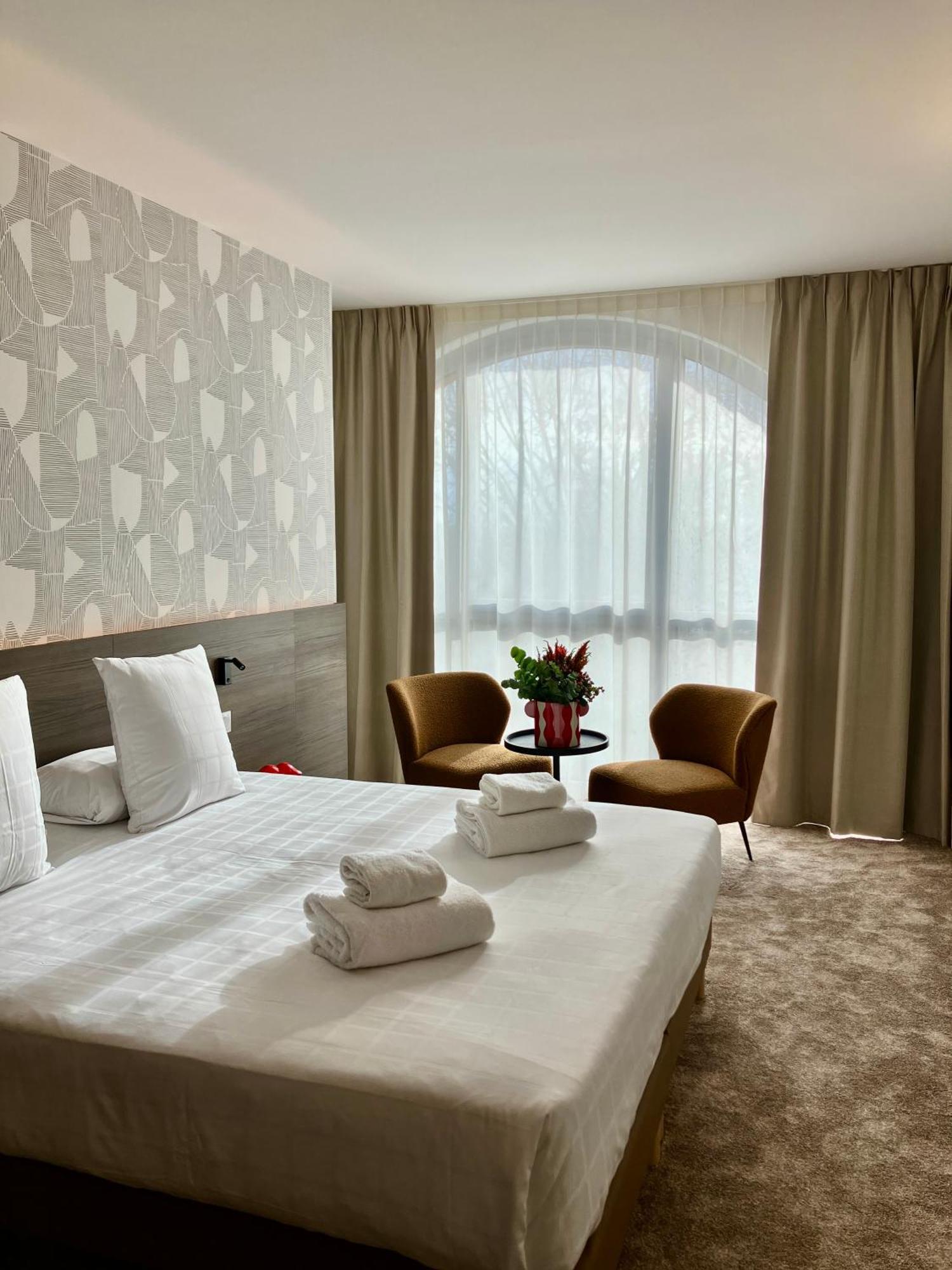 Dali Hotel Μοντωμπάν Εξωτερικό φωτογραφία